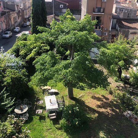 ホテル A Casa Nostra カターニア エクステリア 写真